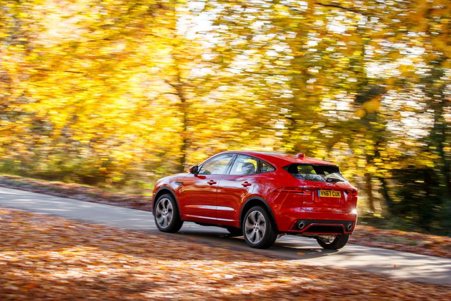  Jaguar E-Pace R-Dynamic First Edition 2017 года  (UK) (фото 8 из 19)